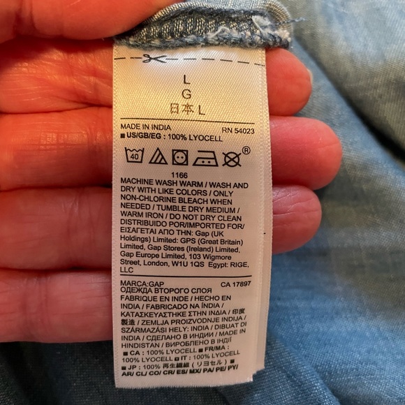 Gap Jumpsuit Size L - Picture 4 of 4